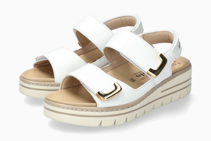 Cirila - White | M7UV