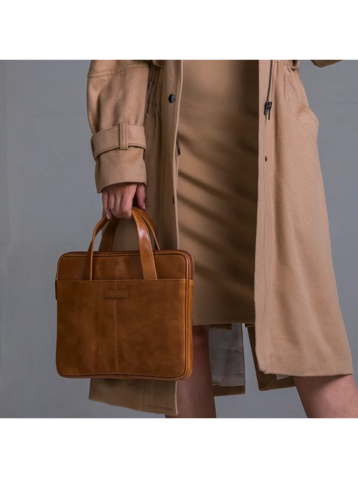 dbramante1928 Silkeborg Bag for MacBook Air 13" / MacBook Pro 13" - Golden tan #color_golden-tan