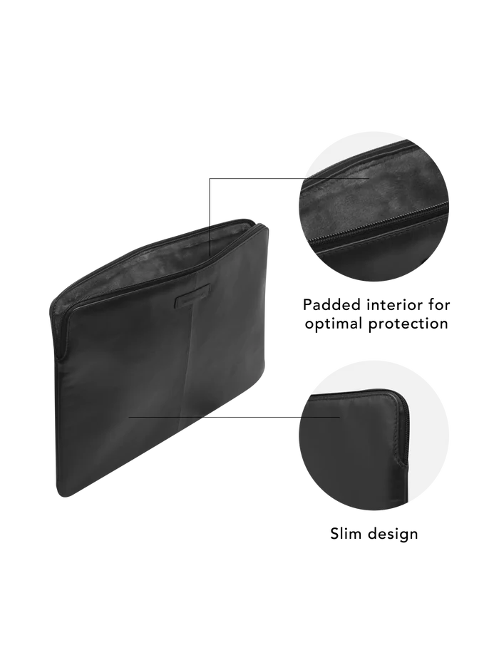 dbramante1928 Skagen Pro for MacBook Air 15" - Black #color_black
