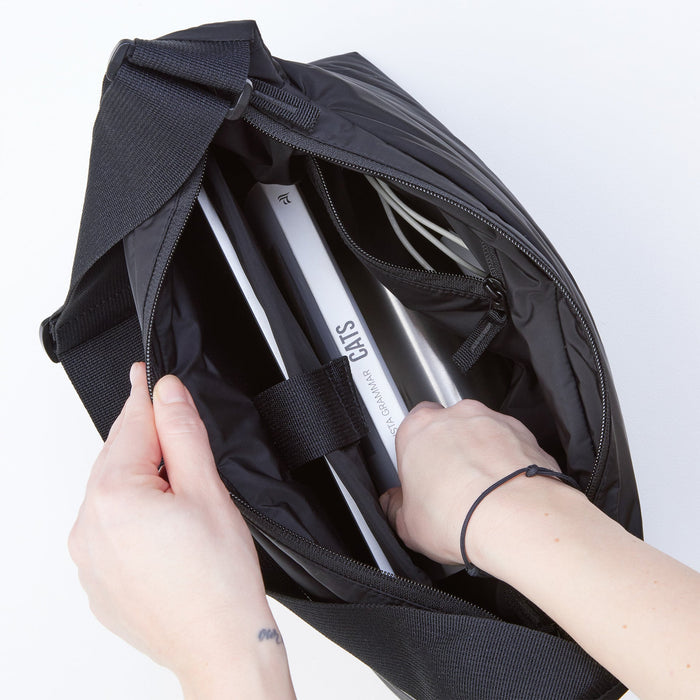 Got Bag Puffer Square Monochrome Black Large Bag