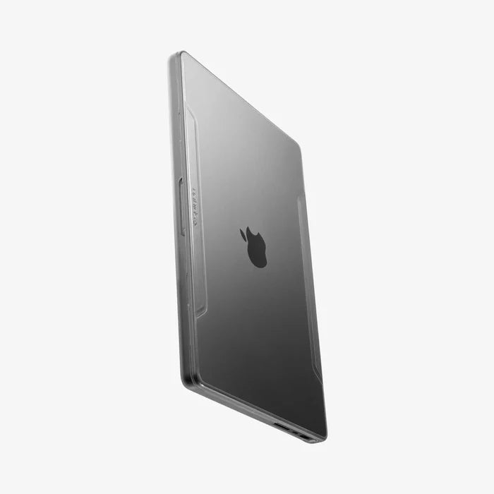Spigen Thin Fit Clear Case for MacBook Pro 16" M5 / M4 / M3 / M2 / M1
